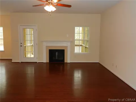 8533 Patrick Henry Way, Gloucester, VA 23061 photo 2