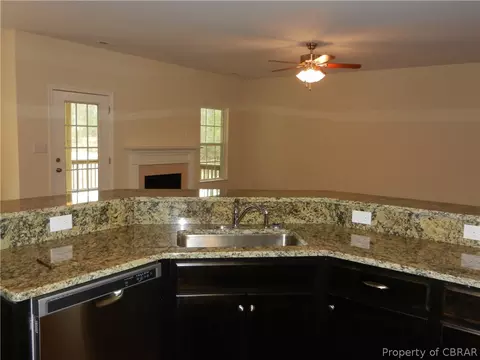 8533 Patrick Henry Way, Gloucester, VA 23061 photo 4