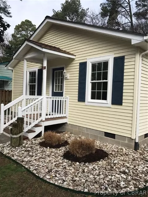141 Maple Ave, Mathews, VA 23109 photo 4