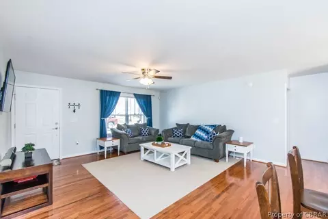 9034 Chriscoe Ln, Gloucester, VA 23061 photo 5