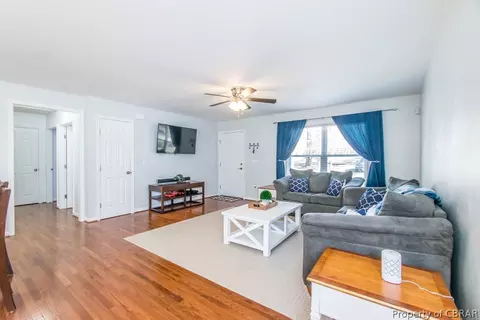 9034 Chriscoe Ln, Gloucester, VA 23061 photo 4