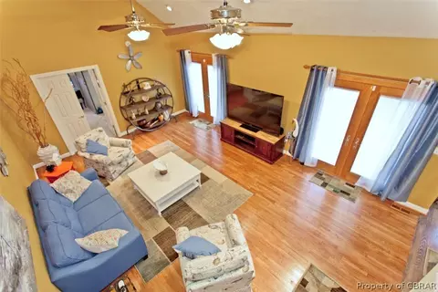 7875 Snowhaven Ln, Gloucester, VA 23061 photo 6