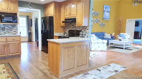 7875 Snowhaven Ln, Gloucester, VA 23061 photo 8