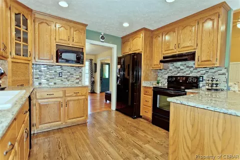 7875 Snowhaven Ln, Gloucester, VA 23061 photo 11