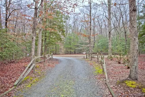 7875 Snowhaven Ln, Gloucester, VA 23061 photo 32