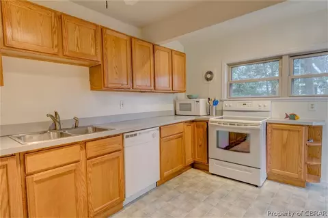 120 E Highview Dr, Lancaster, VA 22503 photo 14