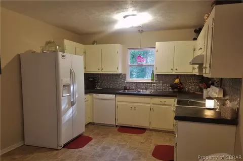 4315 Cappahosic Rd, Gloucester, VA 23061 photo 12