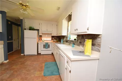 5145 Aberdeen Creek Rd, Gloucester, VA 23061 photo 14