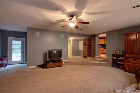 7254 Independence Rd, Gloucester, VA 23061 photo 8