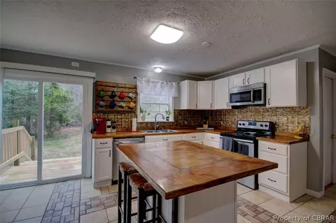 10535 Cedar Gate Ln, Dutton, VA 23050 photo 8