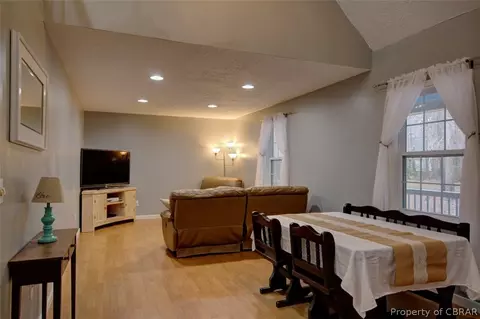 10535 Cedar Gate Ln, Dutton, VA 23050 photo 5