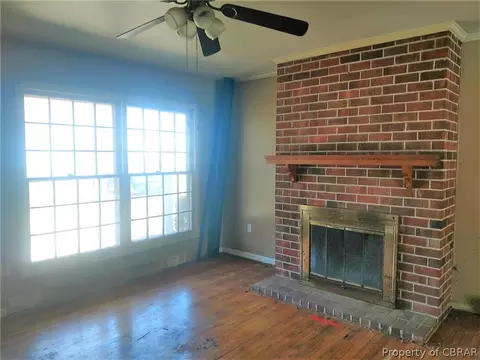 257 James Ln, Weems, VA 22576 photo 3