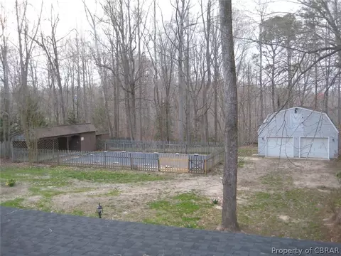 5862 Hillside Dr, Gloucester, VA 23061 photo 7