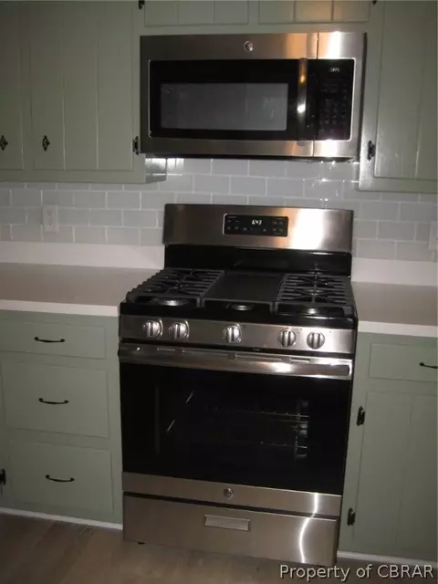 5862 Hillside Dr, Gloucester, VA 23061 photo 17