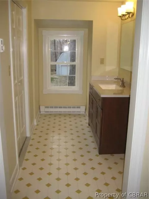 5862 Hillside Dr, Gloucester, VA 23061 photo 31