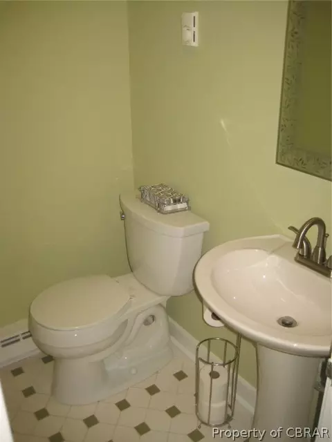 5862 Hillside Dr, Gloucester, VA 23061 photo 23