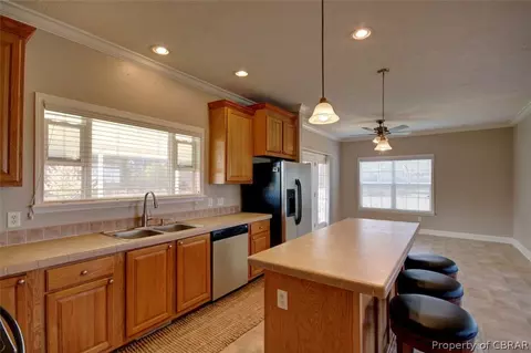 3972 Pampa Rd, Gloucester, VA 23061 photo 5
