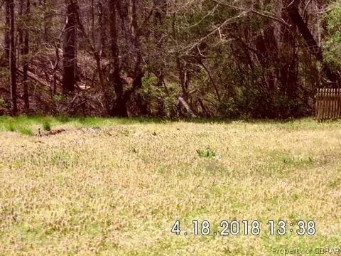 4526 Hickory Fork Rd, Gloucester, VA 23061 photo 3