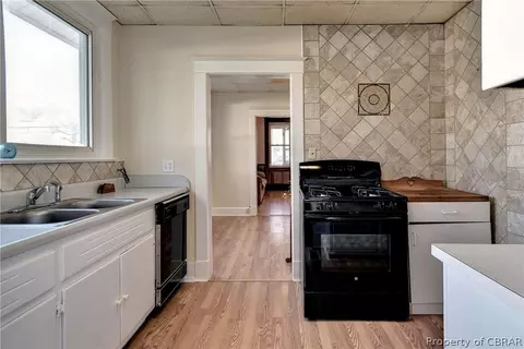 20 Old Fox Hill Rd, Hampton, VA 23669 photo 9