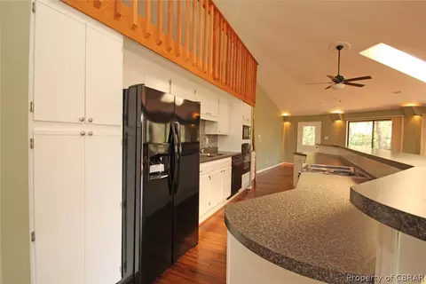 134 Pirates Pl, Weems, VA 22576 photo 24