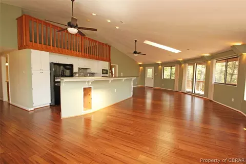 134 Pirates Pl, Weems, VA 22576 photo 27