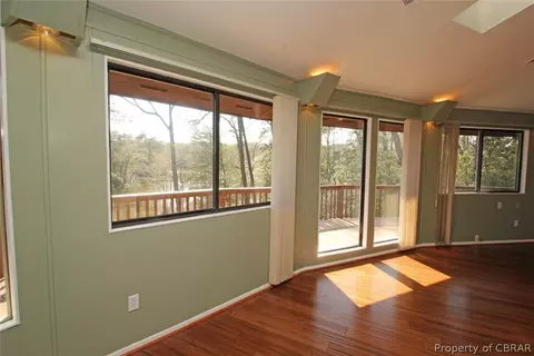 134 Pirates Pl, Weems, VA 22576 photo 28