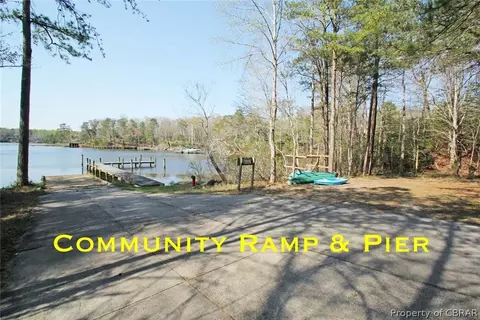 134 Pirates Pl, Weems, VA 22576 photo 13