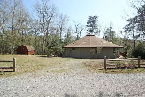 134 Pirates Pl, Weems, VA 22576 photo 46