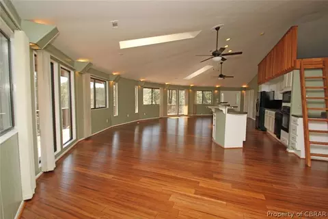134 Pirates Pl, Weems, VA 22576 photo 19