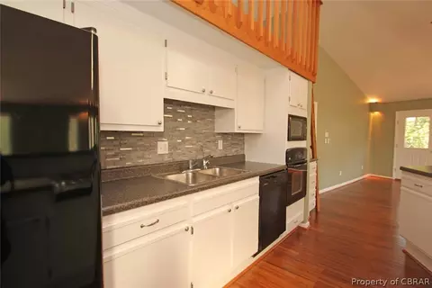 134 Pirates Pl, Weems, VA 22576 photo 25