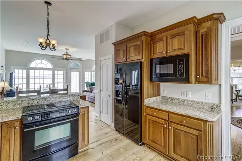 5464 York Haven Ln, Gloucester, VA 23061 photo 16