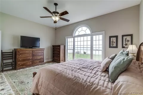 5464 York Haven Ln, Gloucester, VA 23061 photo 23