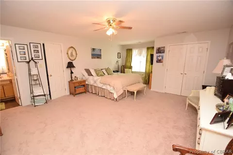 7737 The Points Pl, Gloucester Point, VA 23062 photo 12