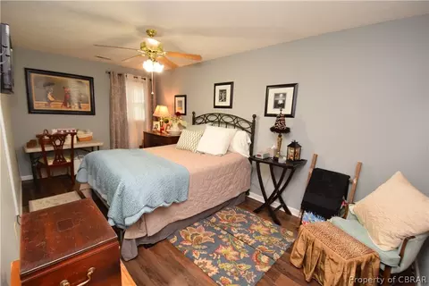 7737 The Points Pl, Gloucester Point, VA 23062 photo 6