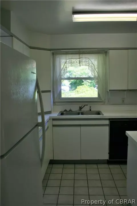 7622 Ashe St, Gloucester Point, VA 23062 photo 9