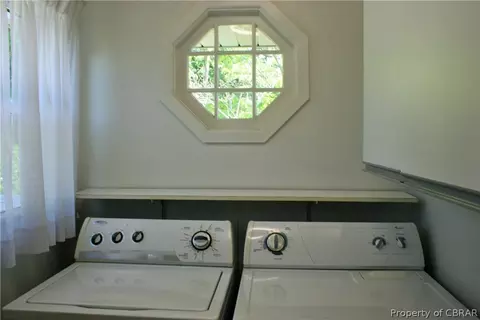 7622 Ashe St, Gloucester Point, VA 23062 photo 11