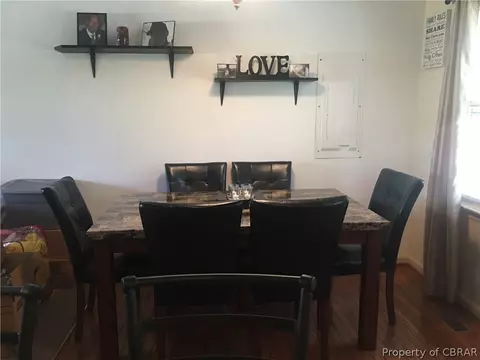6448 Meadow Dr, Gloucester, VA 23061 photo 3