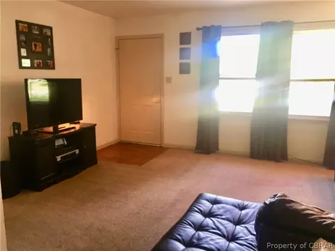 6448 Meadow Dr, Gloucester, VA 23061 photo 9