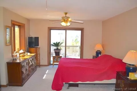 294 Pineview Dr, Hartfield, VA 23071 photo 11