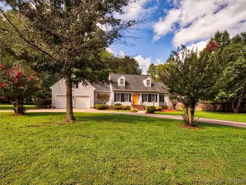 6518 Fairbrook Ct, Gloucester, VA 23061 photo 2