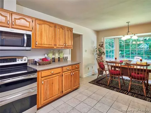 6518 Fairbrook Ct, Gloucester, VA 23061 photo 6
