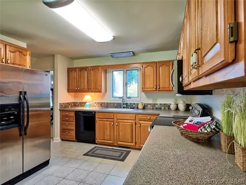 6518 Fairbrook Ct, Gloucester, VA 23061 photo 4