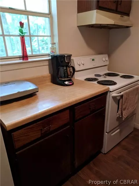 8772 Marlfield Rd, Gloucester, VA 23061 photo 5