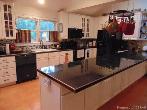 12091 General Puller Hwy, Hartfield, VA 23071 photo 7