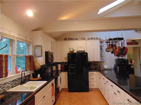 12091 General Puller Hwy, Hartfield, VA 23071 photo 4