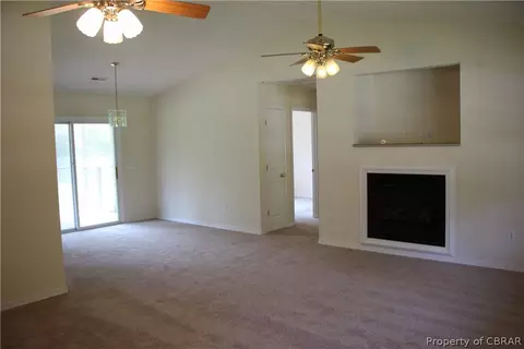 12437 Pine Trl, Gloucester, VA 23061 photo 5