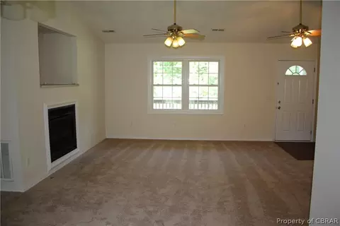 12437 Pine Trl, Gloucester, VA 23061 photo 7
