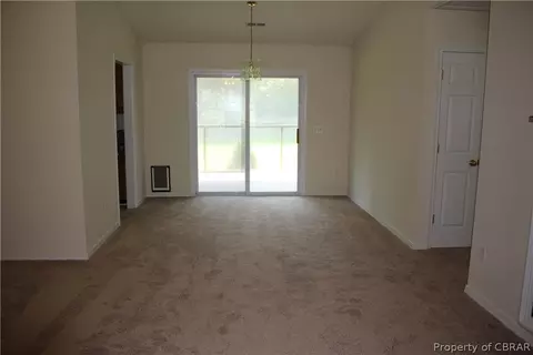 12437 Pine Trl, Gloucester, VA 23061 photo 6