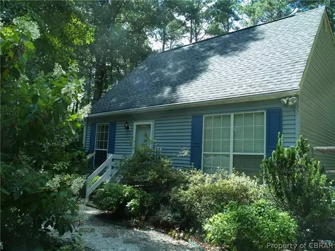 4469 Travis Run, Gloucester, VA 23061 photo 1