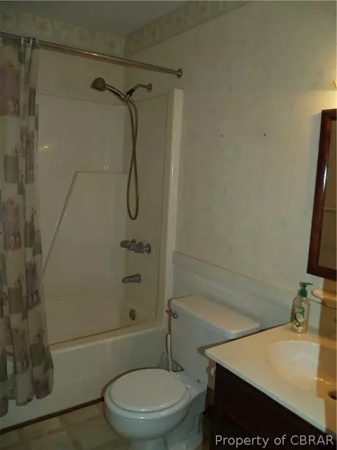 4469 Travis Run, Gloucester, VA 23061 photo 10